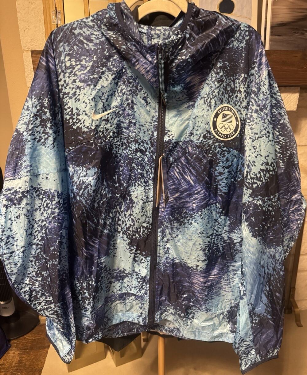 Nike Blue Windbreaker Jacket Men's Size XL Logo Zip Drawstring Patch Olympics